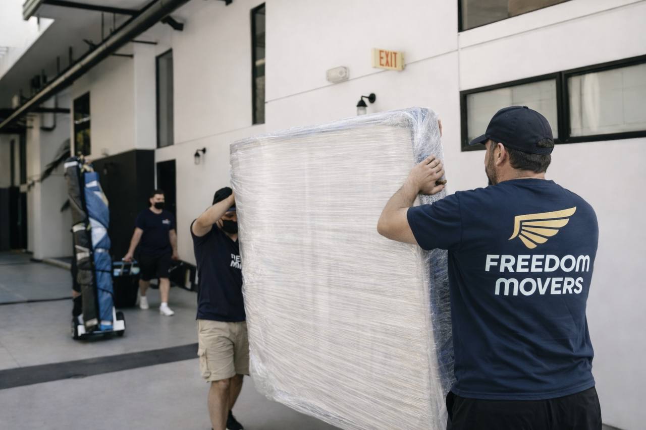 Professional moving service 4